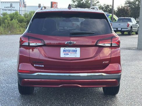 Used 2023 Chevrolet Equinox RS w/ RS Leather Package FWD image 5