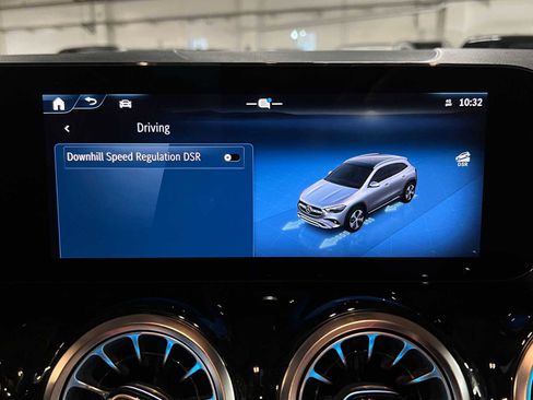 Certified 2025 Mercedes-Benz GLA 250 4MATIC image 31