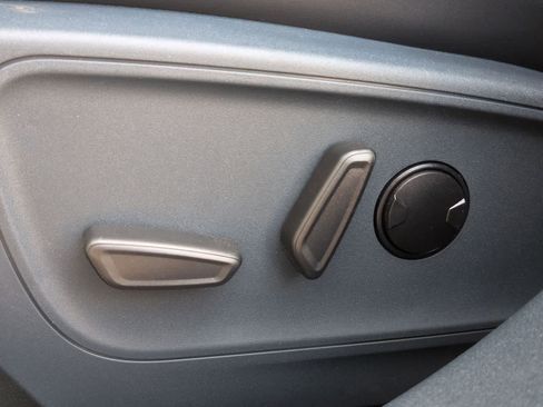 New 2026 Ford Maverick Lobo AWD/4WD image 18