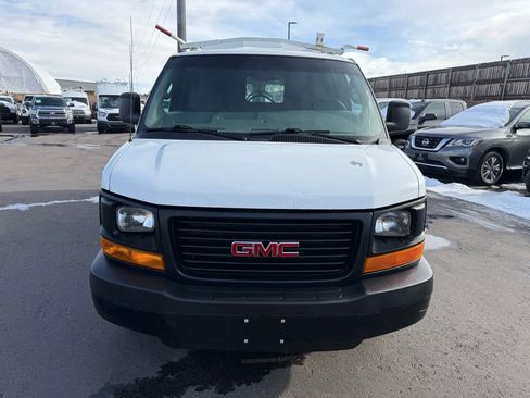 Used 2016 GMC Savana 2500 Van 3D image 11