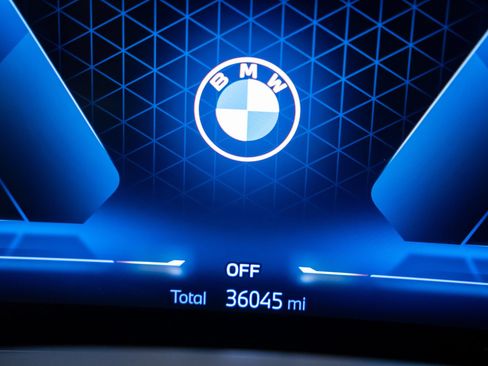 Used 2024 BMW X5 xDrive40i w/ M Sport Package AWD/4WD image 22
