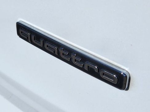 Used 2021 Audi Q5 Prestige AWD/4WD image 10