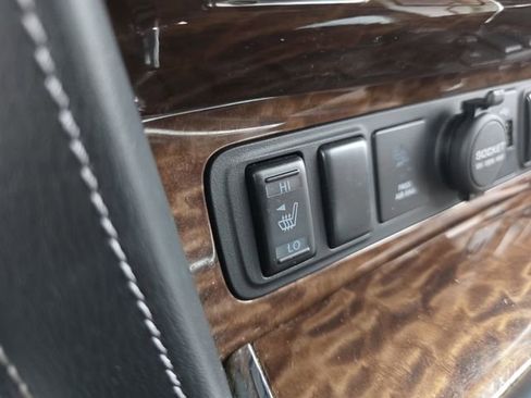 Used 2019 Nissan Armada SL w/ Premium Package image 35