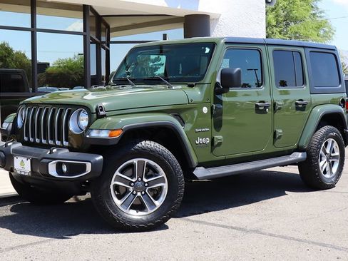 Used 2020 Jeep Wrangler Unlimited Sahara AWD/4WD image 2