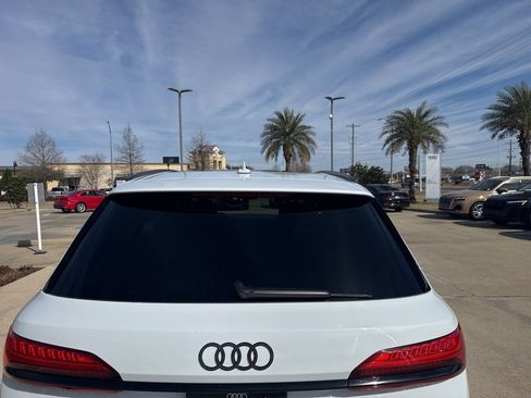 Used 2025 Audi Q7 3.0T Prestige w/ Prestige Package image 4