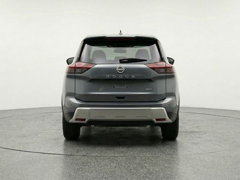 Used 2025 Nissan Rogue SV image 7