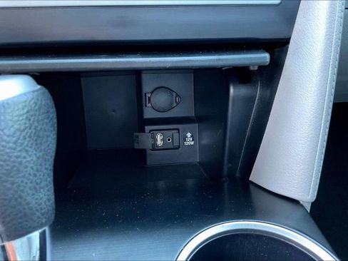 Used 2013 Toyota Camry LE FWD image 14