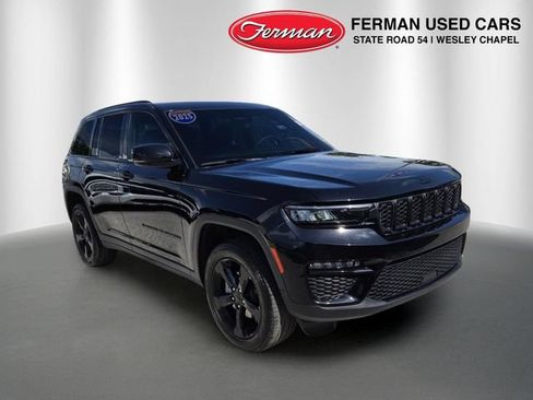 Certified 2025 Jeep Grand Cherokee Limited w/ Black Appearance Package AWD/4WD image 1