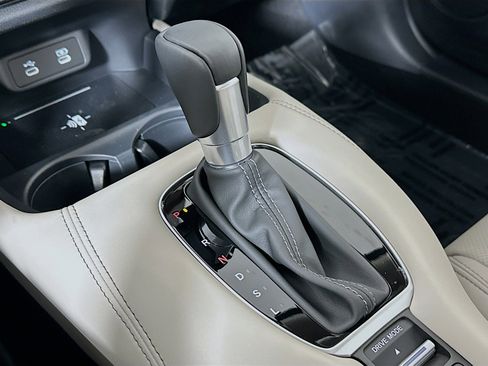 New 2026 Honda HR-V EX-L image 16