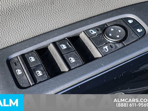 Certified 2025 Nissan Pathfinder S image 45