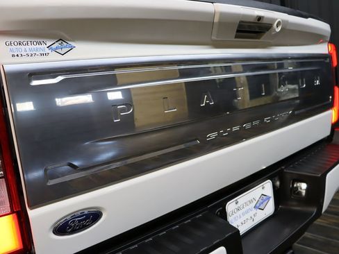 Used 2024 Ford F250 Platinum image 28