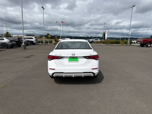 Used 2024 Nissan Sentra SV FWD image 7