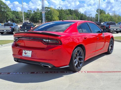 Used 2020 Dodge Charger SXT w/ Blacktop Package RWD image 6