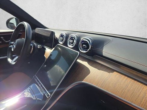 Used 2023 Mercedes-Benz C 300 Sedan image 18