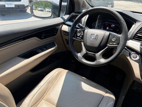 Used 2023 Honda Odyssey Touring image 34