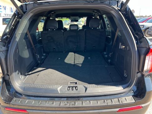 Used 2025 Ford Explorer ST-Line w/ Premium Package AWD/4WD image 6