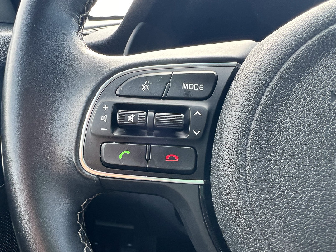 Used 2019 Kia Niro EX FWD image 20