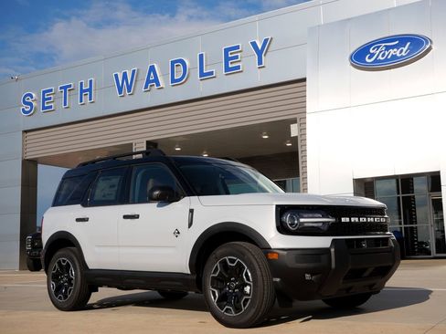 New 2026 Ford Bronco Sport Outer Banks AWD/4WD image 1