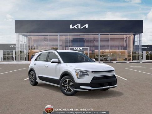 New 2026 Kia Niro EX FWD image 8