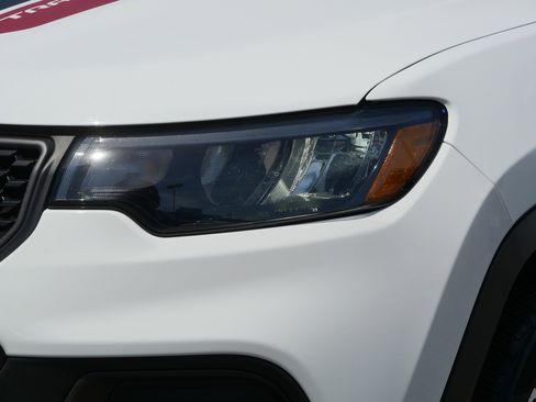 Used 2025 Jeep Compass Trailhawk AWD/4WD image 16