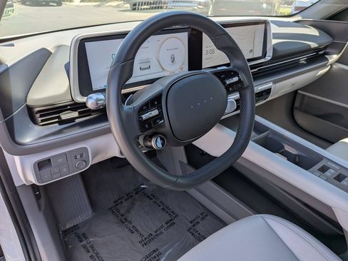 Used 2025 Hyundai Ioniq 6 SEL RWD image 14