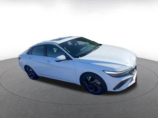 Used 2025 Hyundai Elantra Limited video 2