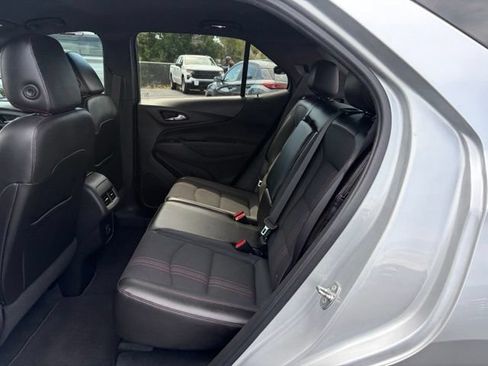 Used 2022 Chevrolet Equinox RS FWD image 15
