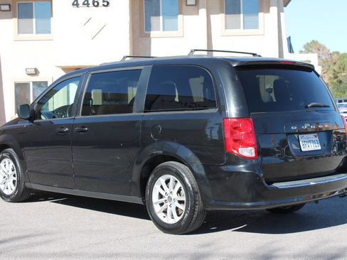 Used 2016 Dodge Grand Caravan SXT FWD image 6