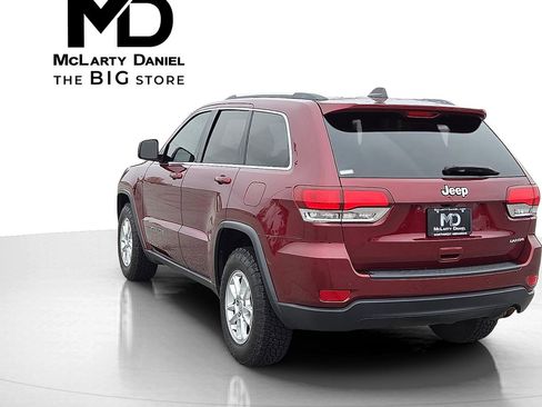 Used 2020 Jeep Grand Cherokee Laredo image 4