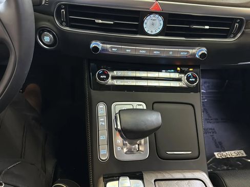 Used 2022 Genesis G90 5.0 Ultimate image 19