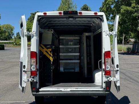 Used 2023 RAM ProMaster 2500 w/ Safety Group FWD image 23