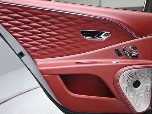 Used 2020 Bentley Flying Spur W12 AWD/4WD image 21