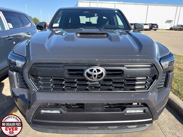 Used 2024 Toyota Tacoma TRD Sport AWD/4WD image 13