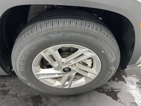 Used 2025 Hyundai Tucson SE AWD/4WD image 8