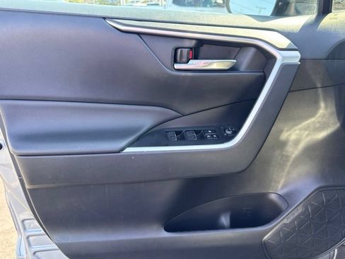 Certified 2023 Toyota RAV4 XLE w/ Convenience Package FWD image 16