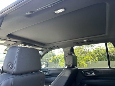 Used 2023 Chevrolet Tahoe LT w/ LT Signature Package RWD image 17