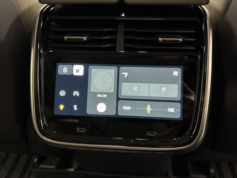 Used 2023 Rivian R1S Adventure AWD/4WD image 30