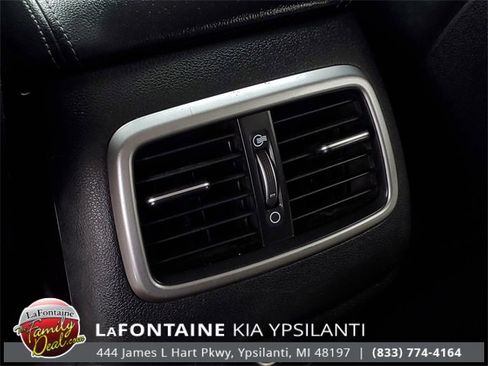 Used 2020 Kia Sorento EX image 29