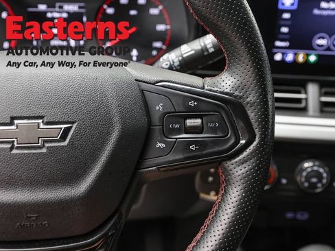 Used 2024 Chevrolet Trax RS FWD image 15