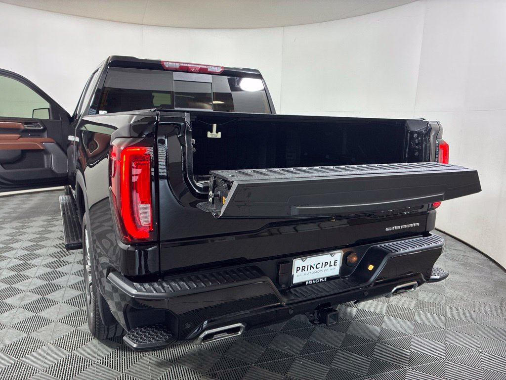 Used 2025 GMC Sierra 1500 Denali Ultimate AWD/4WD image 32