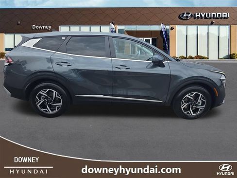 Used 2025 Kia Sportage LX FWD image 6