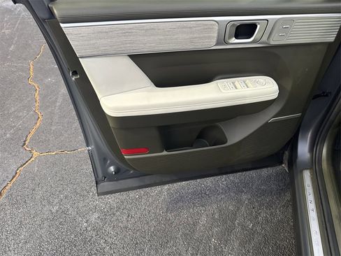 Used 2025 Hyundai Santa Fe Calligraphy image 10