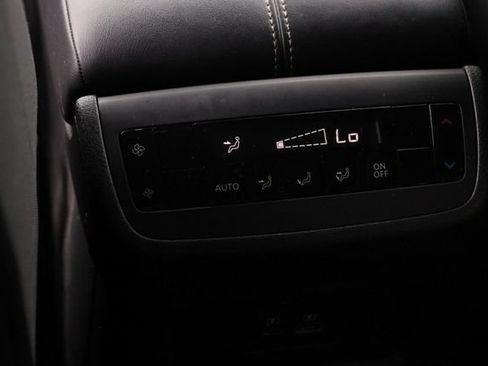 Certified 2025 Nissan Pathfinder SV w/ SV Premium Package FWD image 29