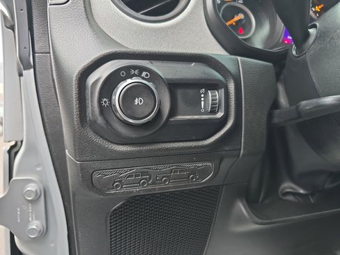 Used 2024 Jeep Wrangler Sport image 19