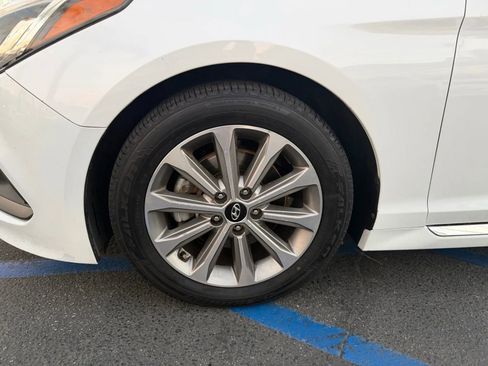 Used 2017 Hyundai Sonata Limited w/ Tech Package 03 image 5