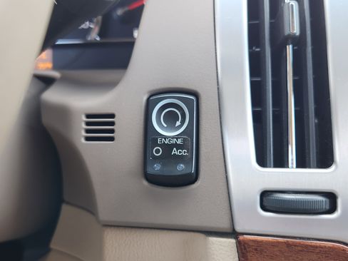 Used 2010 Cadillac STS AWD w/1SB image 28