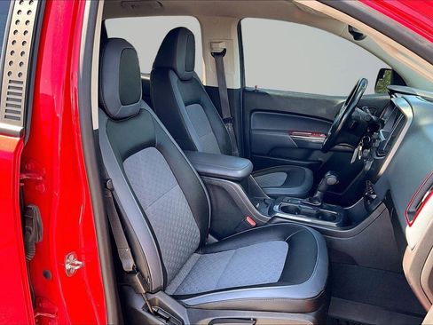 Used 2020 Chevrolet Colorado Z71 AWD/4WD image 8