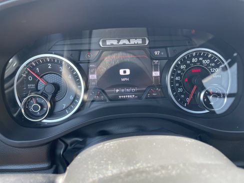 Used 2023 RAM 1500 Laramie AWD/4WD image 17