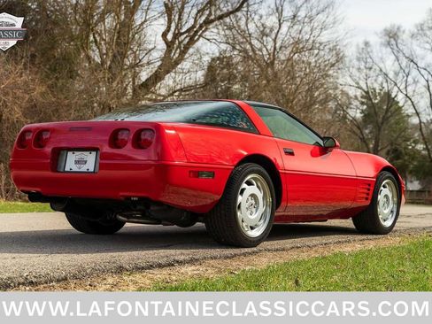 Used 1991 Chevrolet Corvette Coupe image 34