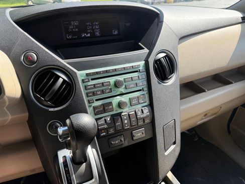 Used 2011 Honda Pilot EX-L image 17
